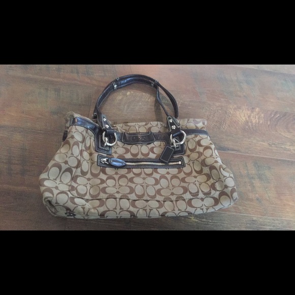 Coach Handbags - Authentic Coach Purse